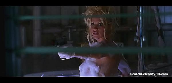  Pamela Anderson in Barb Wire (1996) - 2